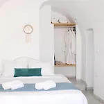 Solasta #1 With Jacuzzi In Santorini Appartement