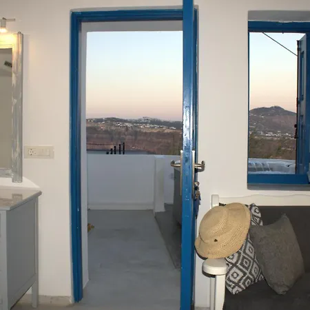 公寓 Solasta #1 With Jacuzzi In Santorini