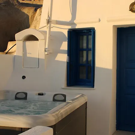 Daire Solasta #1 With Jacuzzi In Santorini Akrotírion