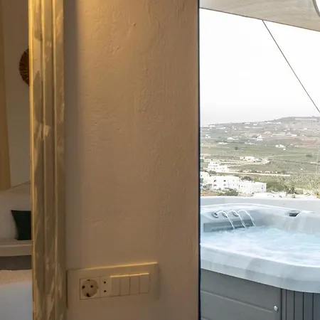 Solasta #1 With Jacuzzi In Santorini * Akrotírion