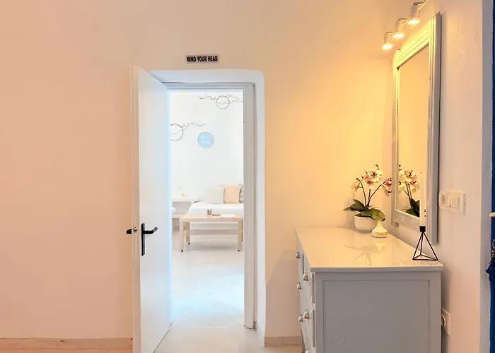 Solasta #1 With Jacuzzi In Santorini Lägenhet Akrotírion