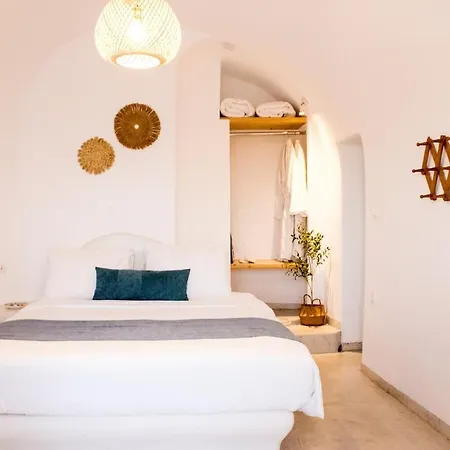 Διαμέρισμα Solasta #1 With Jacuzzi In Santorini *